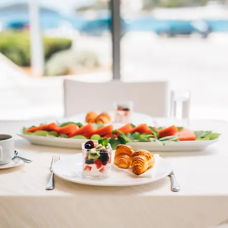 Hotell Korkyra 4*