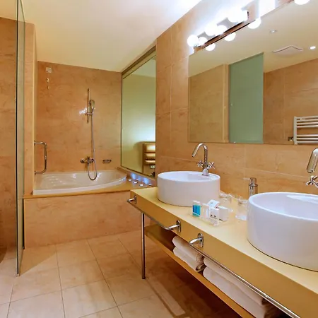 Hotel Korkyra 4*