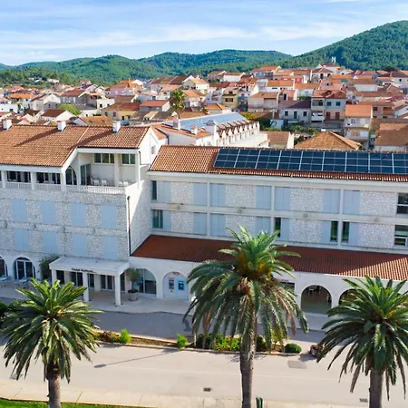 Hotell Korkyra 4*