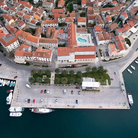 Korkyra Вела-Лука